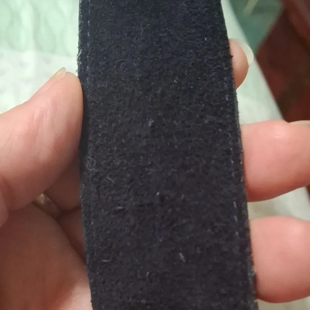 Elegant Black and Gold Women's Leather Belt
